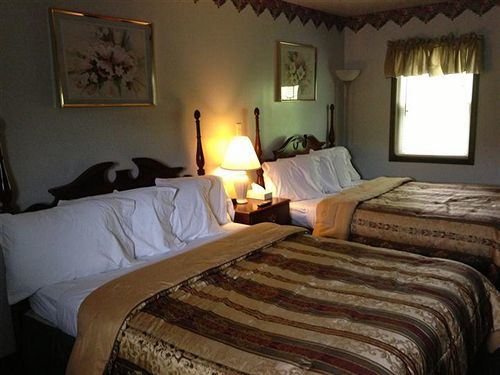 Fred'S Inn Restaurant & Lodging Norwich Ngoại thất bức ảnh